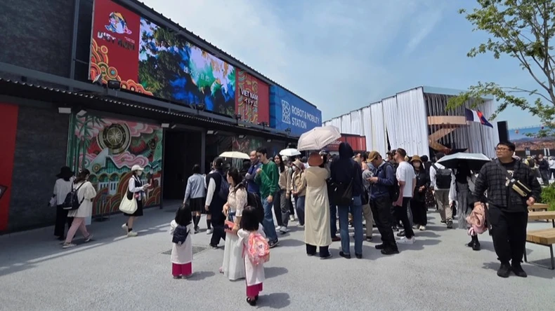 Gần 25.000 lượt khách tham quan Nhà Triển lãm Việt Nam tại EXPO 2025 trong Tuần lễ Vàng Nhật Bản ảnh 5