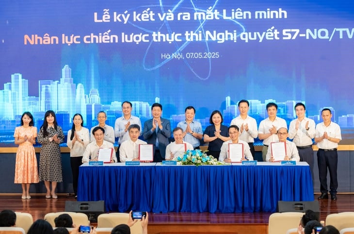 Năm trường đại học 'bắt tay' phát triển nhân lực - Ảnh 1.