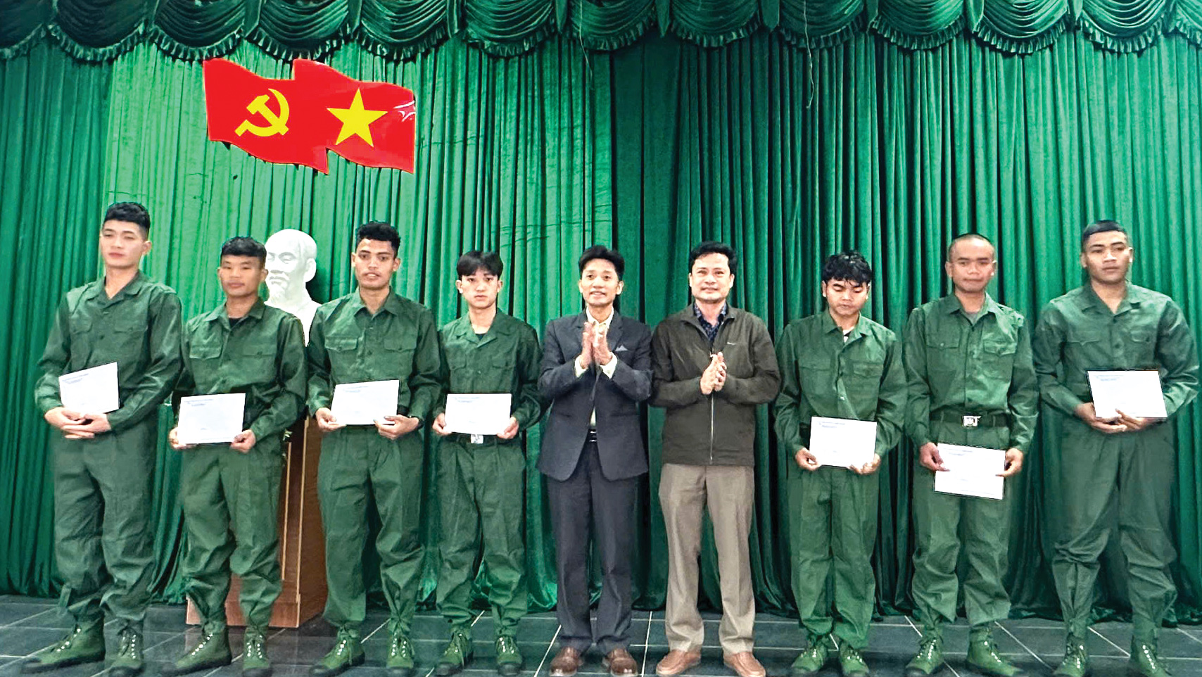 Xã Phi Liêng (huyện Đam Rông) làm tốt chính sách hậu phương quân đội,
động viên thanh niên nhập ngũ năm 2025