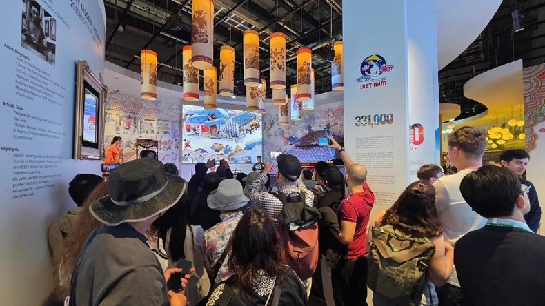 Gần 25.000 lượt khách tham quan Nhà Triển lãm Việt Nam tại EXPO 2025 trong Tuần lễ Vàng Nhật Bản ảnh 2