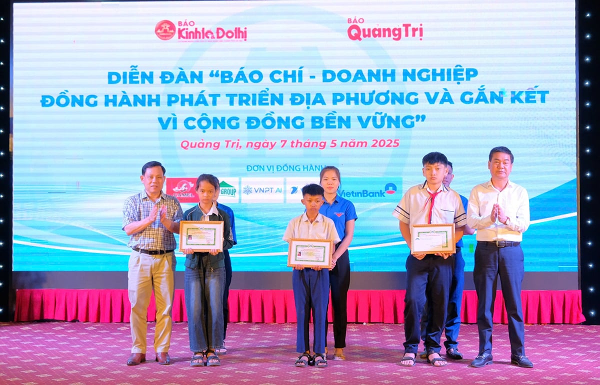 Diễn đàn “Báo chí - doanh nghiệp đồng hành phát triển địa phương và gắn kết vì cộng đồng bền vững”