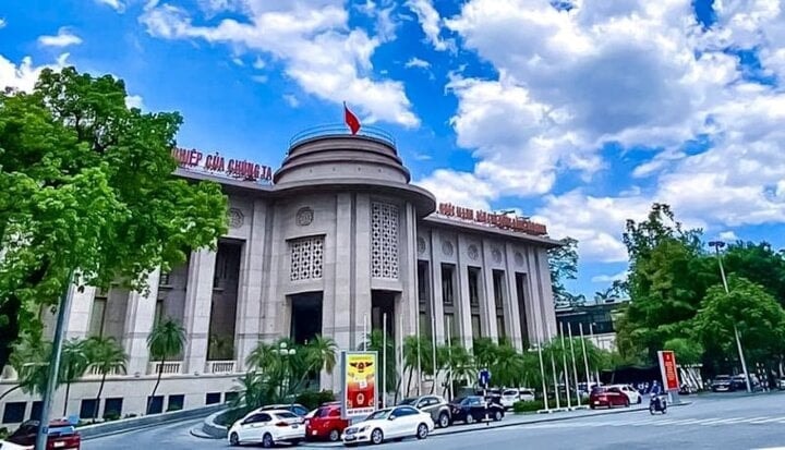 NHNN hút ròng hơn 20000 tỉ đồng