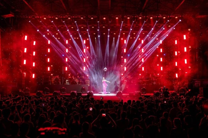 Sân khấu Lan Anh được thuê làm địa điểm tổ chức live concert UPGENERATION năm 2023. Ảnh: Thiên An