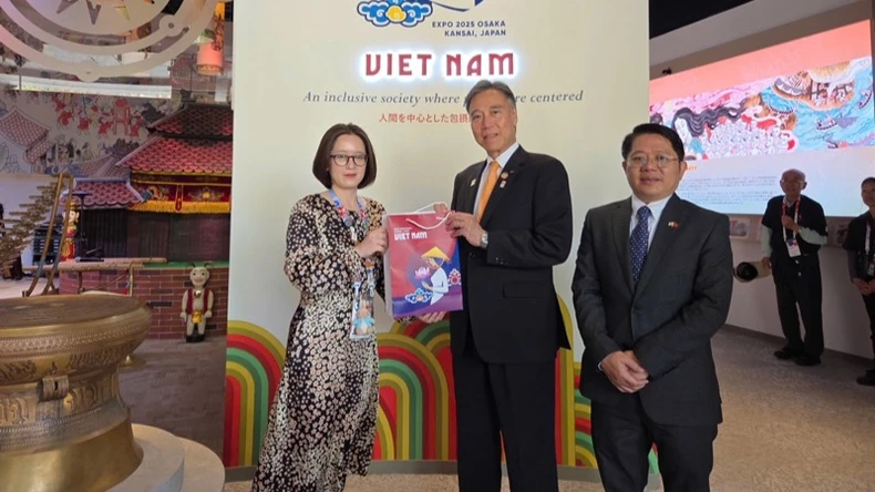 Gần 25.000 lượt khách tham quan Nhà Triển lãm Việt Nam tại EXPO 2025 trong Tuần lễ Vàng Nhật Bản ảnh 1
