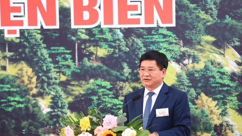 Thiêng liêng Lễ Thượng cờ đầu tiên tại Cột cờ A Pa Chải ảnh 2