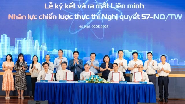 5 trường đại học ký kết liên minh nhân lực chiến lược thực thi Nghị quyết 57 - Ảnh 1.