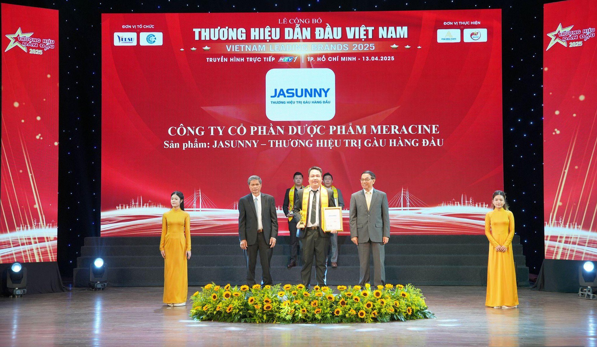 Jasunny – Top 100 Thương hiệu dẫn đầu Việt Nam 2025 "bật mí" bí quyết mái tóc sạch gàu chuẩn khoa học - Ảnh 1.