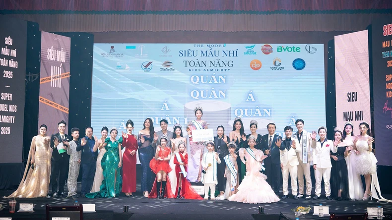 Nguyễn Huỳnh Yến Trang giành giải Quán quân Siêu mẫu nhí toàn năng mùa 2 ảnh 2