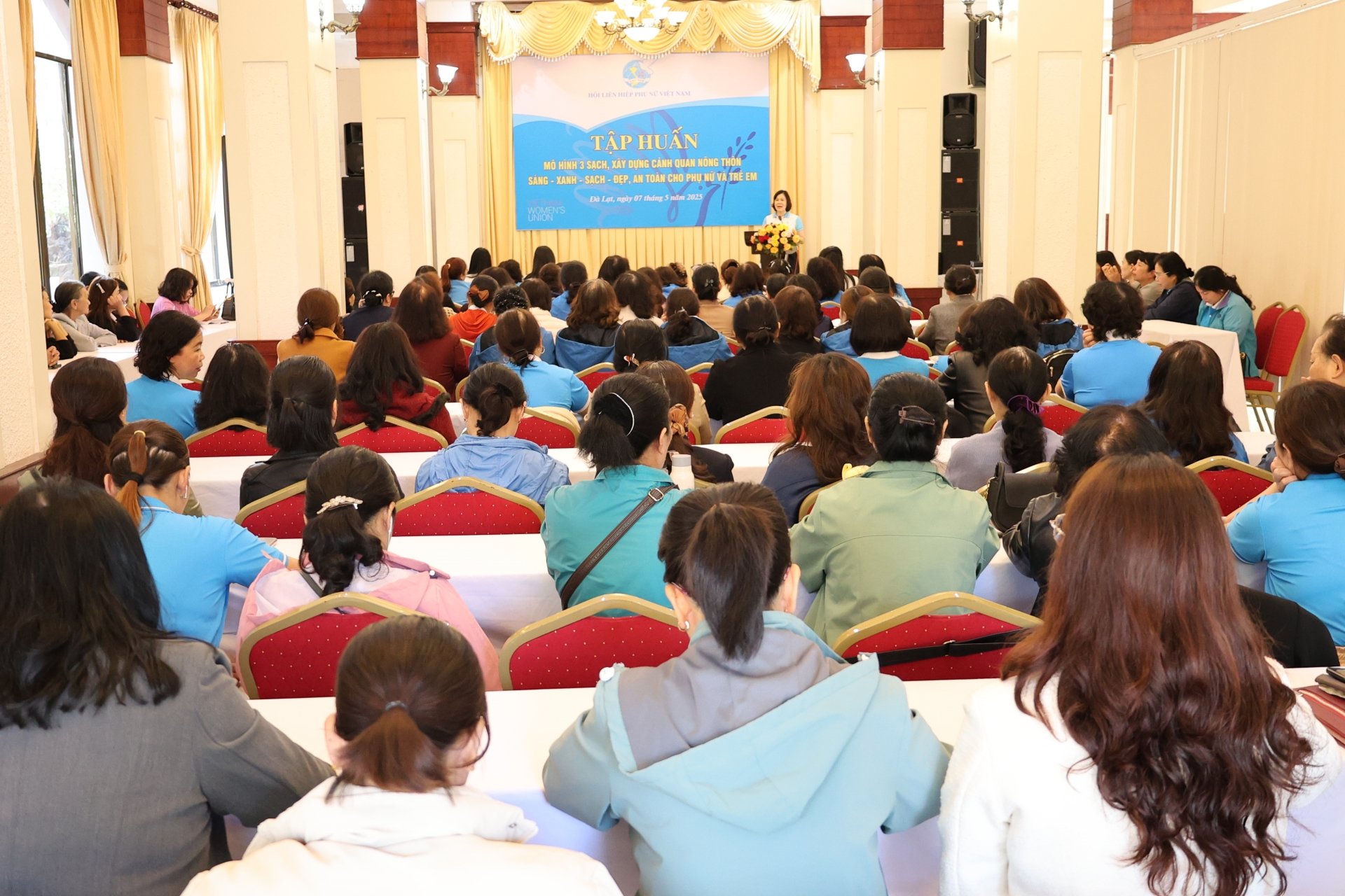 Quang cảnh hội nghị tập huấn