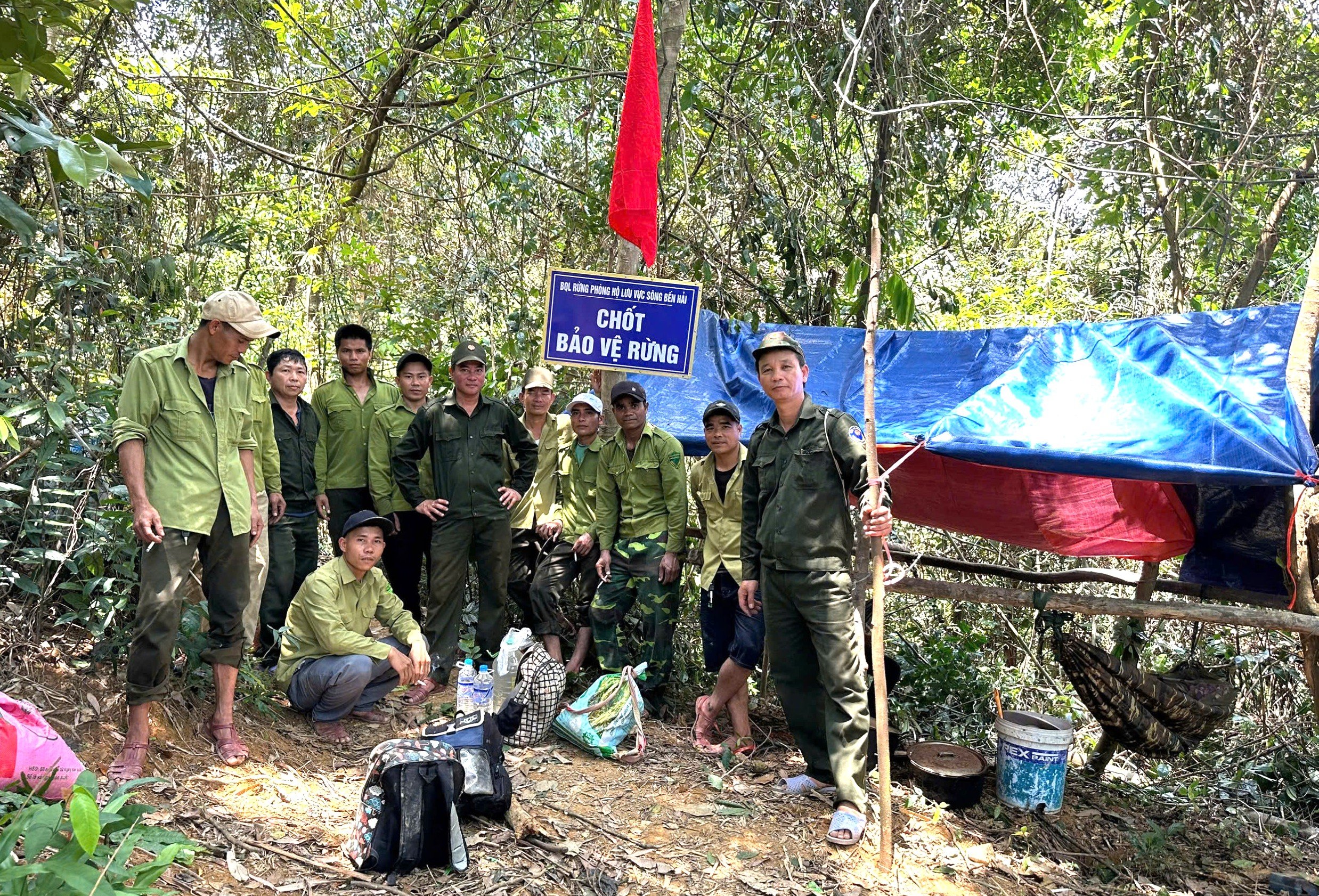 Khai thác vàng trái phép tại vùng rừng núi Vĩnh Linh: “Vàng tặc” quay trở lại