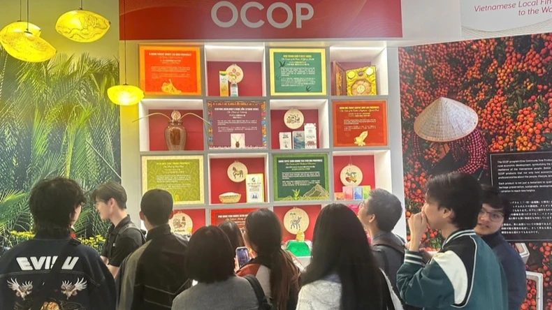 Gần 25.000 lượt khách tham quan Nhà Triển lãm Việt Nam tại EXPO 2025 trong  Tuần lễ Vàng Nhật Bản