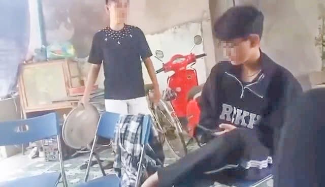 Công an, nhà trường vào cuộc vụ học sinh lớp 8 bị đánh tơi tấp trong quán nước ảnh 1