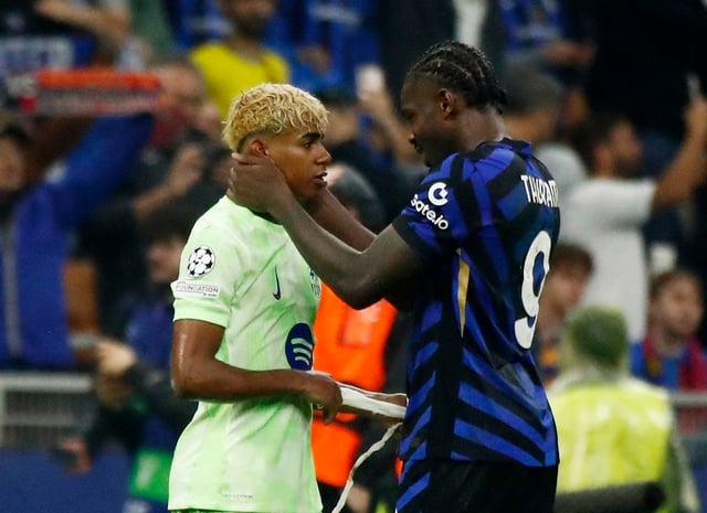 Yamal was silent in the rain of goals, Inter Milan dramatically defeated Barcelona to enter the Champions League final - Photo 2.