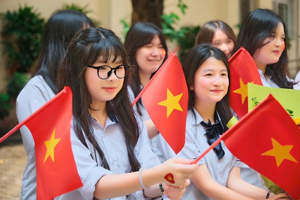 Chuyên tin vượt toán về tỷ lệ chọi ở 2 trường chuyên hàng đầu Hà Nội - 1