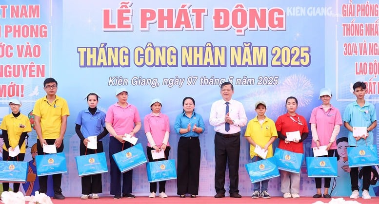 ĐBSCL: Nhiều hoạt động ý nghĩa hưởng ứng Tháng công nhân 2025- Ảnh 1.