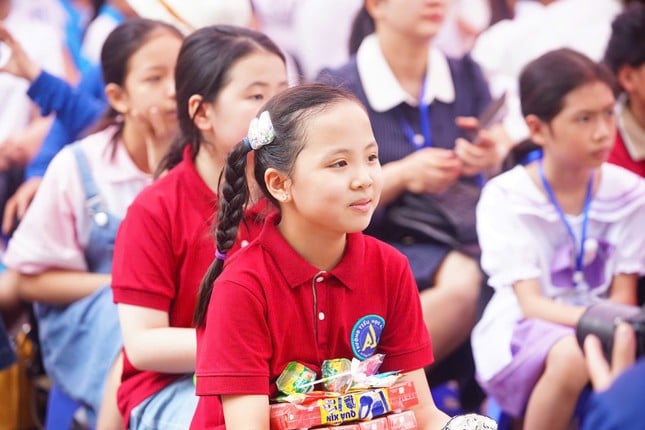 The Ministry of Education and Training plans to abolish the disciplinary form of suspension from school for students photo 1