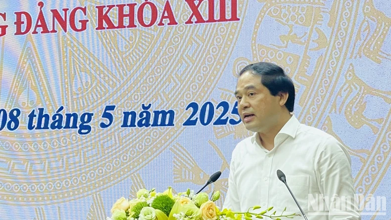 Đoàn công tác của Bộ Chính trị làm việc với Ban Thường vụ Tỉnh ủy Yên Bái và Lào Cai ảnh 3