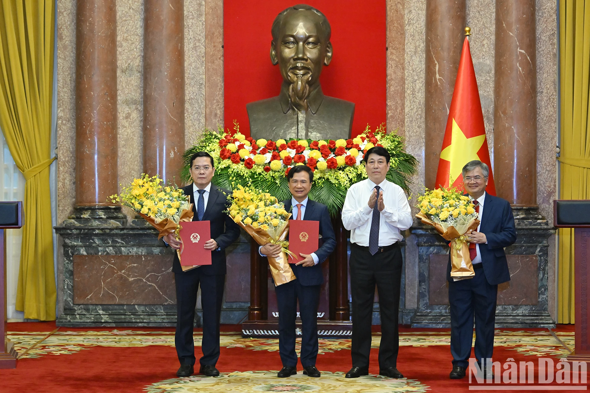 [Ảnh] Chủ tịch nước Lương Cường trao quyết định bổ nhiệm Phó Chủ nhiệm Văn phòng Chủ tịch nước ảnh 3