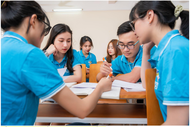 Oriental University ប្តូរទៅជាប្រភេទរូបថតឯកជន ៣
