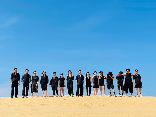 “Tiểu Sahara” Bàu Trắng Bình Thuận hút khách nhờ hiệu ứng "Lật Mặt 8"- Ảnh 2.