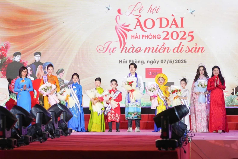 Hải Phòng rực rỡ sắc màu Lễ hội Áo dài 2025 ảnh 4