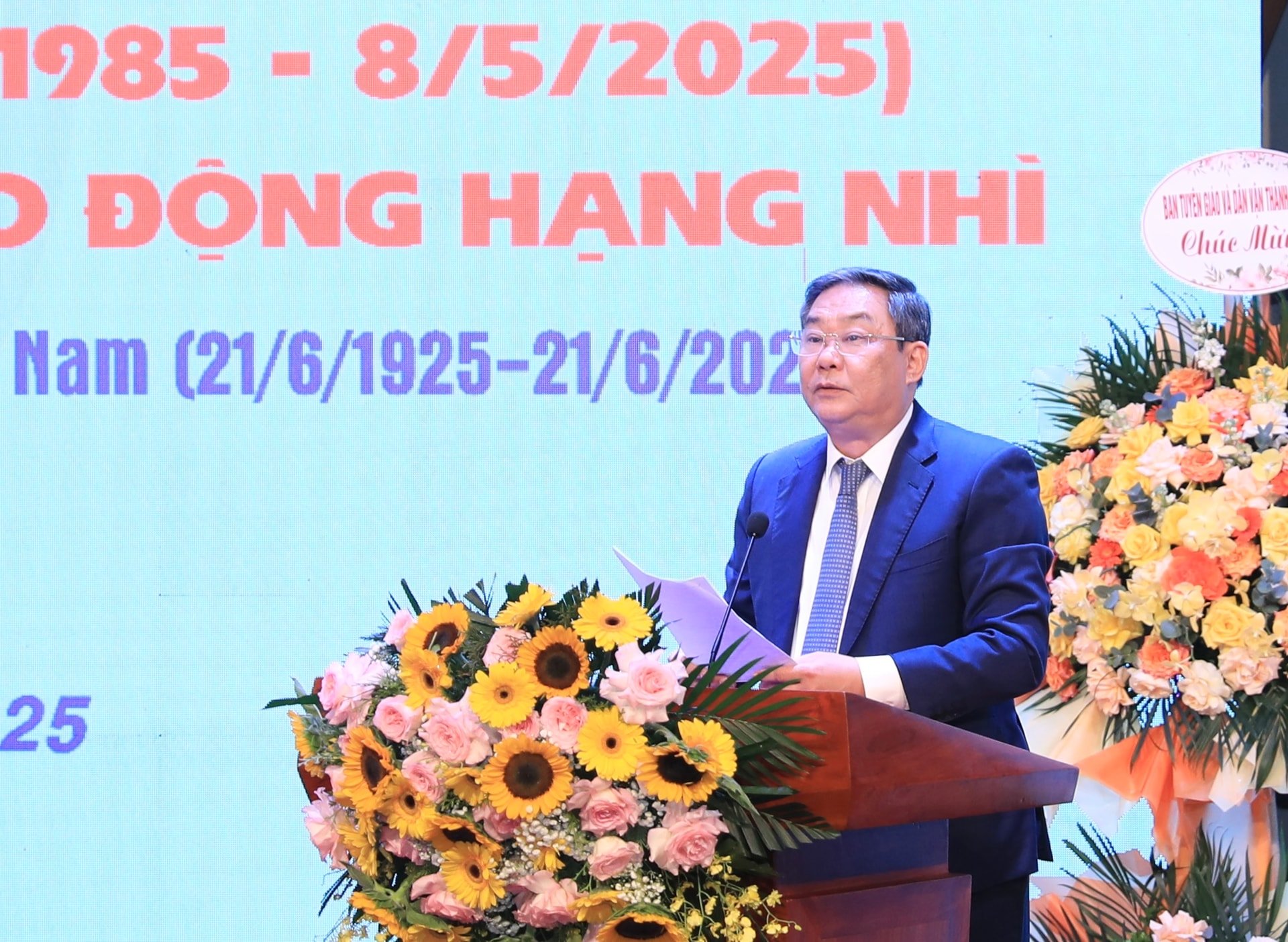 le-hong-son-pb.jpg