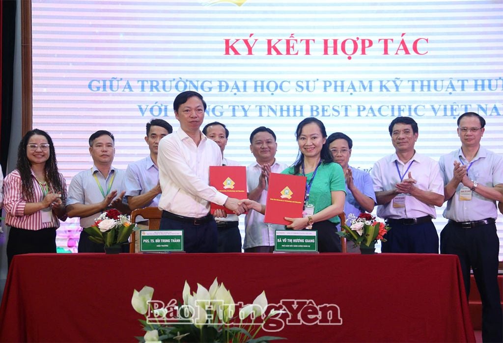 Lãnh đạo Trường đại học Sư phạm Kỹ thuật Hưng Yên ký biên bản ghi nhớ hợp tác (MoU) với một số doanh nghiệp.