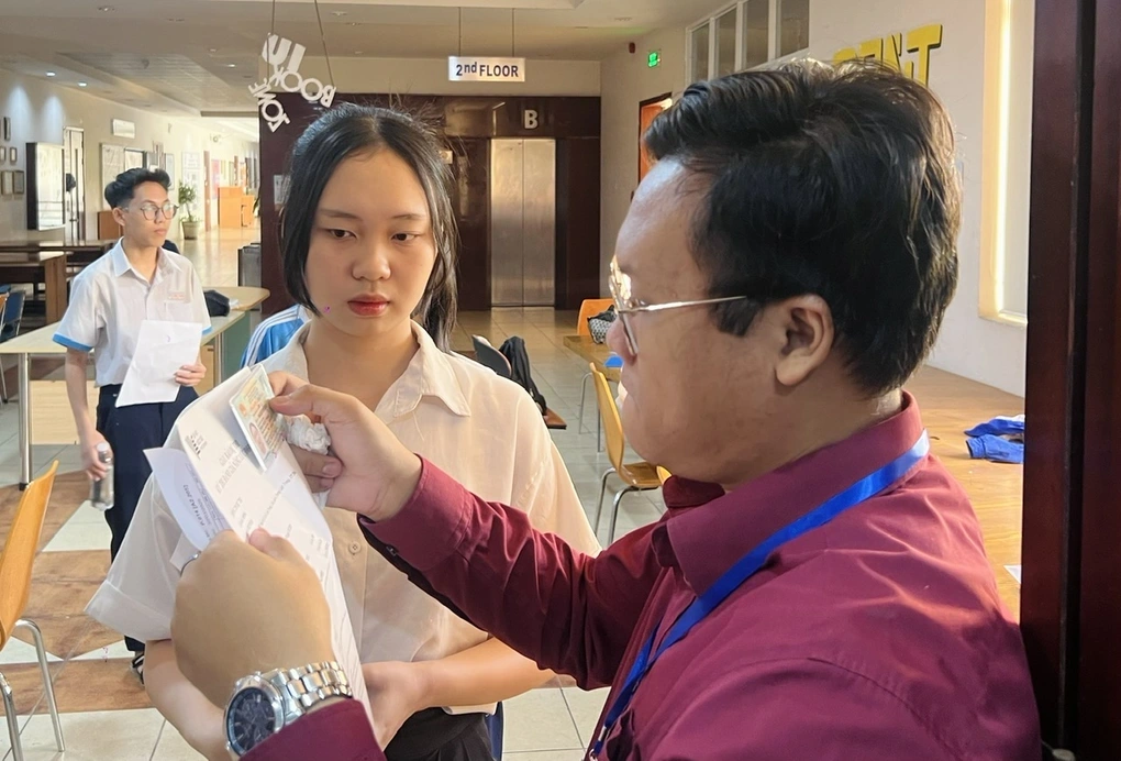 Số thí sinh đăng ký ở kỳ thi vào đại học lớn nhất cả nước tăng hơn gấp đôi - 1