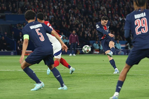 PSG vs 아스날 1-0 (H1): 파비안 루이스가 걸작 사진 1을 찍다