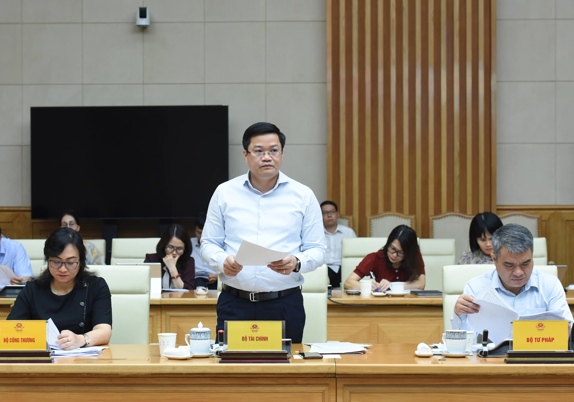 [Ảnh] Thủ tướng Phạm Minh Chính họp với Hội đồng Tư vấn chính sách về phát triển kinh tế tư nhân ảnh 8