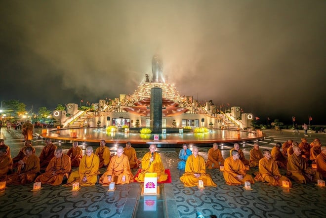 vesak-nui-ba-den-5537.jpg