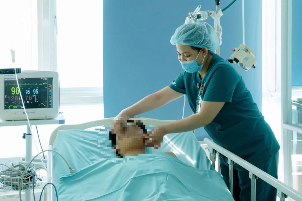 Nam sinh 16 tuổi đuối nước, ngừng thở khi đi tắm biển - 1