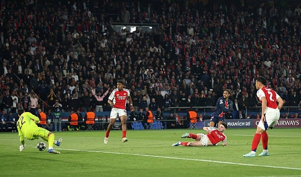 Trực tiếp PSG vs Arsenal 1-0 (H2): Raya đẩy 11m cho Pháo thủ ảnh 4
