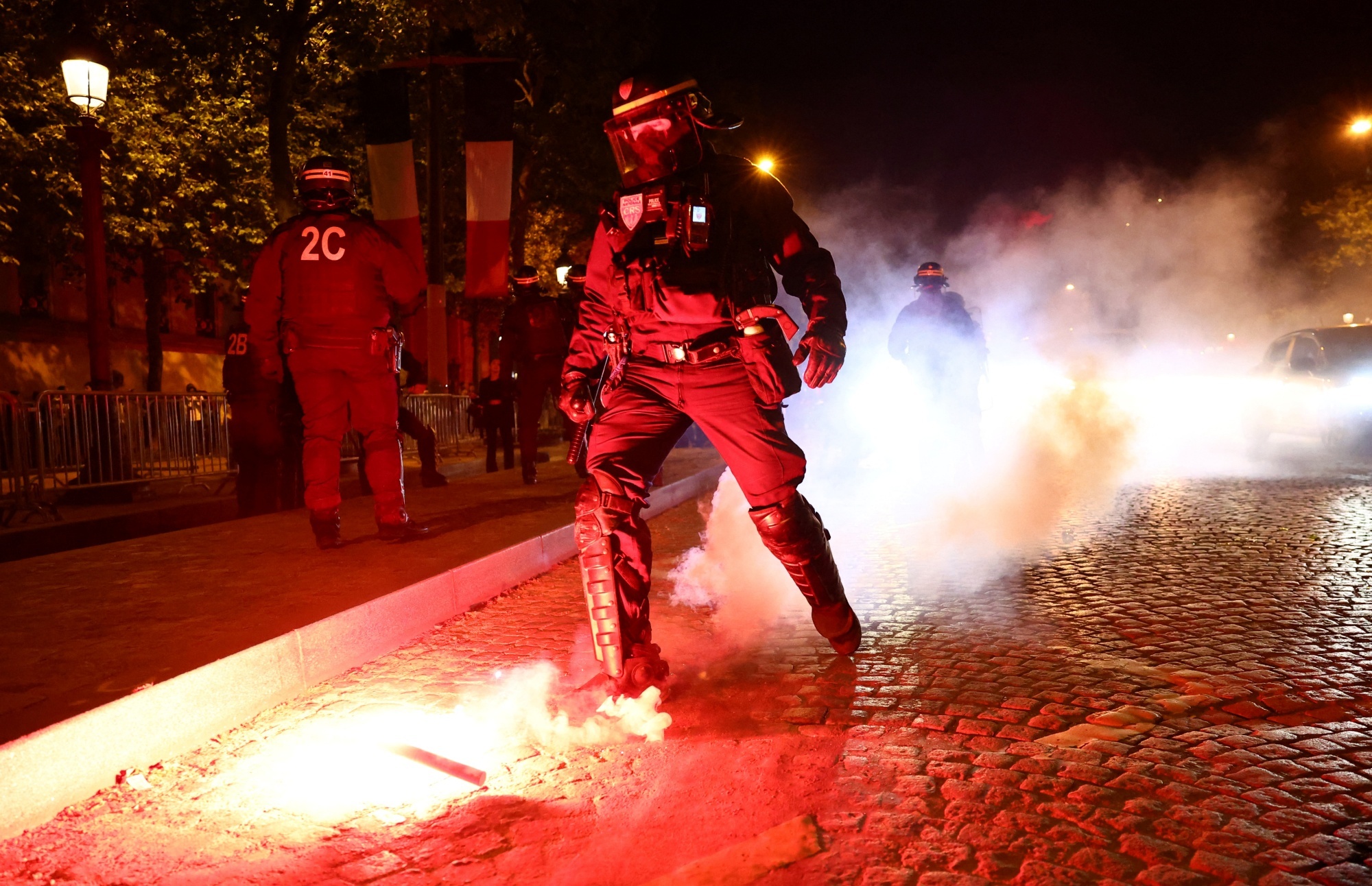 44 people were arrested photo 3