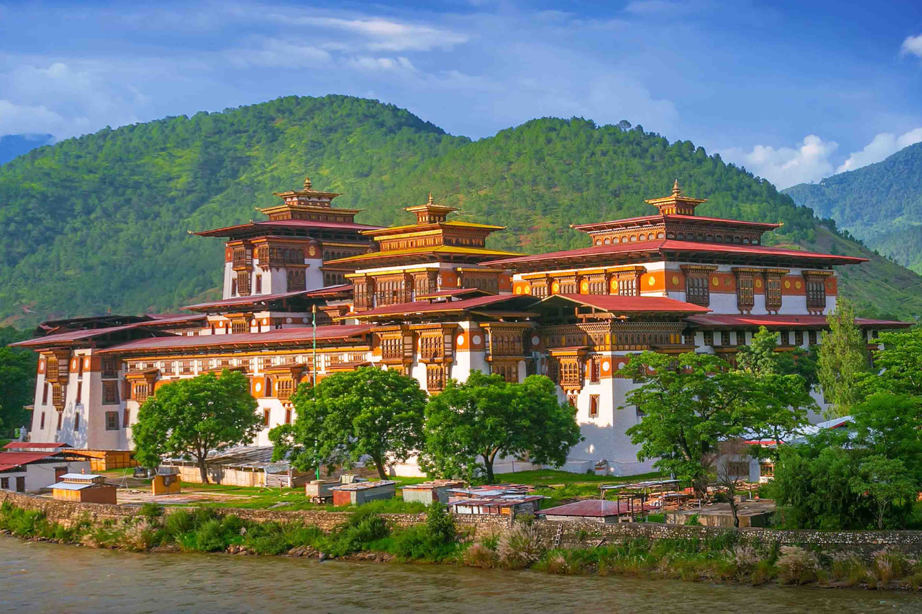 ប្រាសាទ in-bhutan-4.png