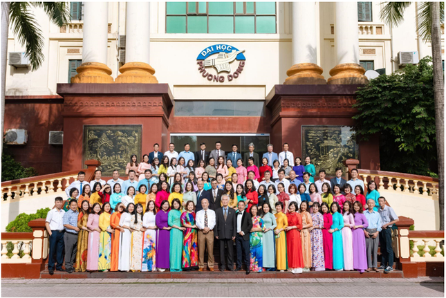 សាកលវិទ្យាល័យ Oriental ប្តូរទៅជាទម្រង់ឯកជន រូបថត ១