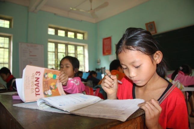 Dạy 2 buổi/ngày, miễn học phí từ năm học tới: Ưu việt, nhân văn ảnh 1