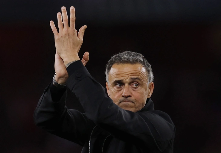 Luis Enrique - Photo 1.