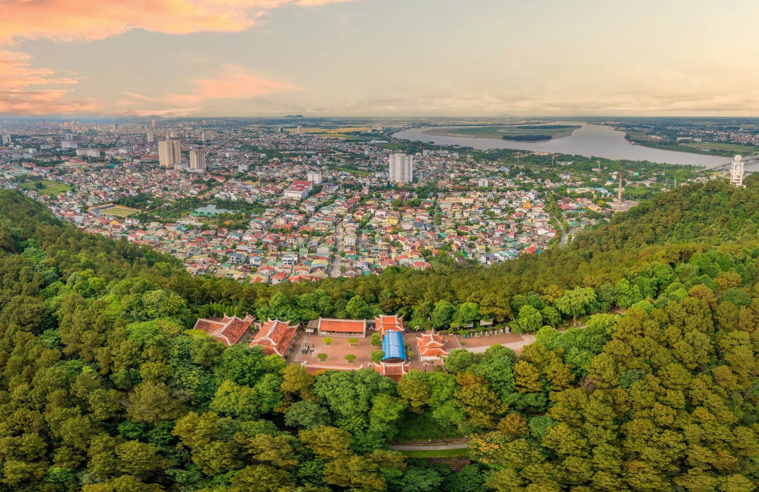 Một góc thành phố Vinh (Nghệ An). Ảnh: Nguyễn Đạo