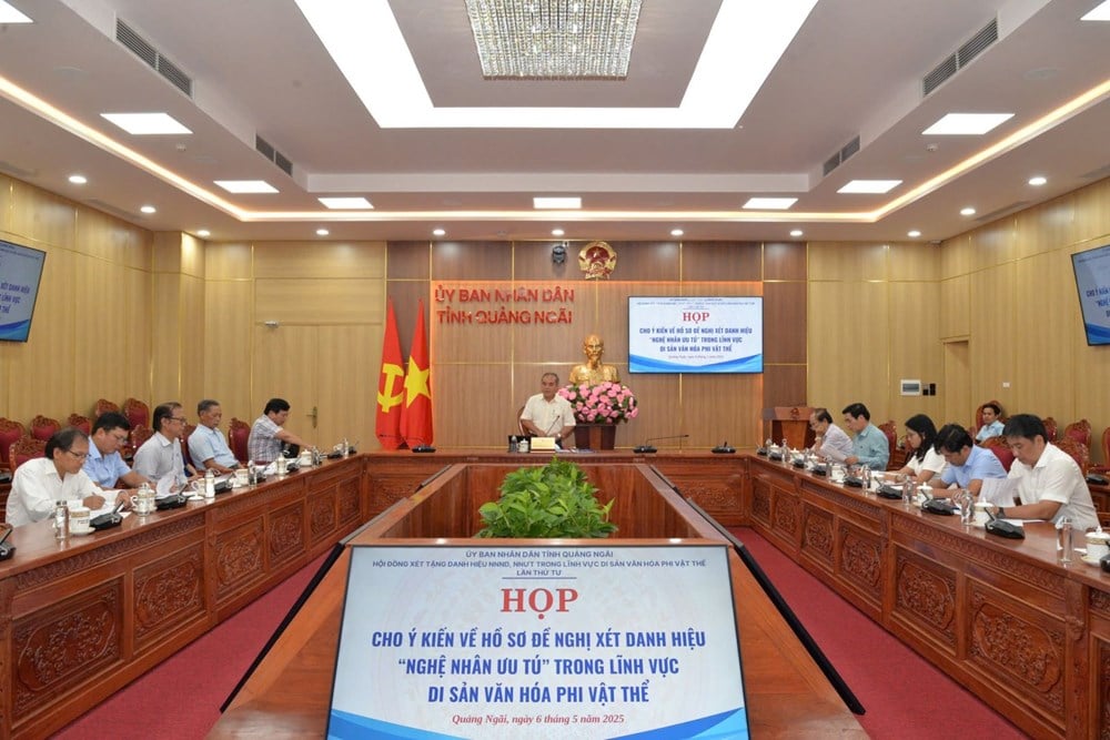 Đề nghị xét tặng danh hiệu NNƯT di sản văn hóa phi vật thể  cho 11 cá nhân - ảnh 1