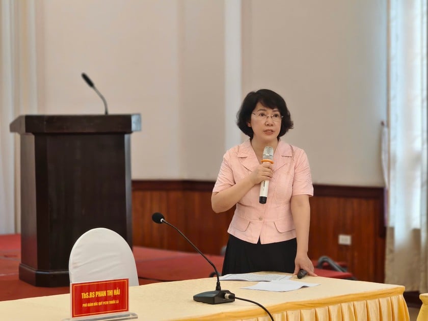 Ths. Phan Thị Hải - Phó Giám đốc Quỹ Phòng, chống tác hại của thuốc lá trình bày tham luận tại hội thảo