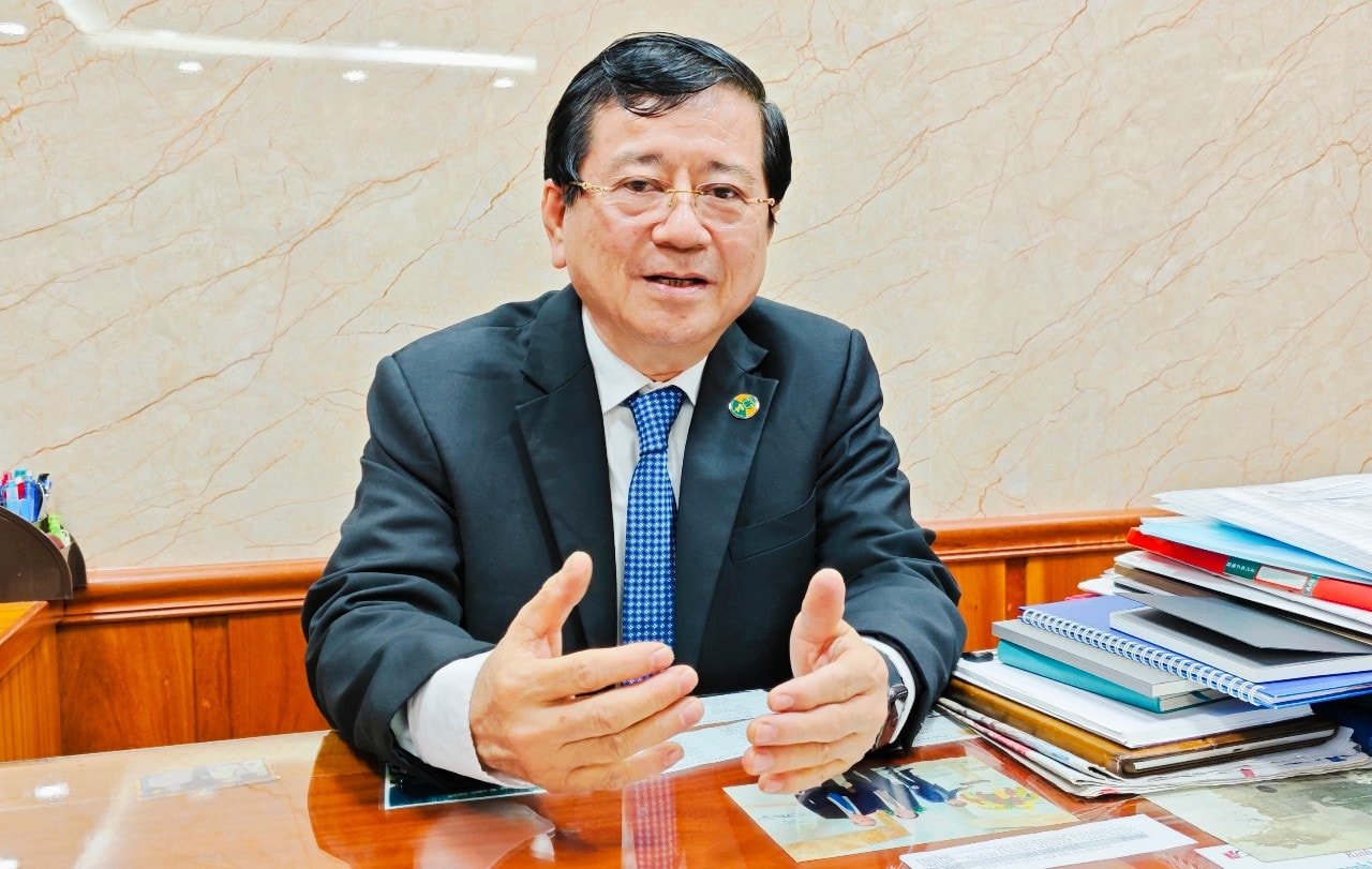luat-su-nguyen-van-hau.jpg