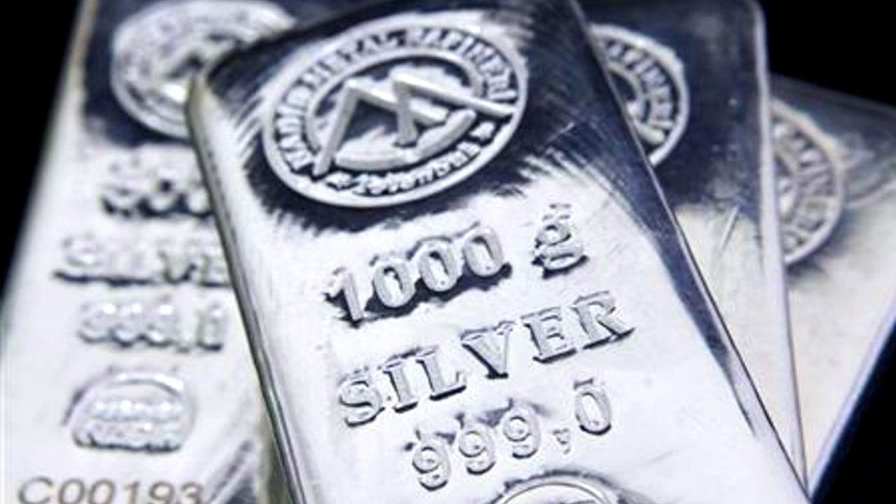Giá bạc hôm nay 8/5/2025 : Giá bạc tăng nhẹ