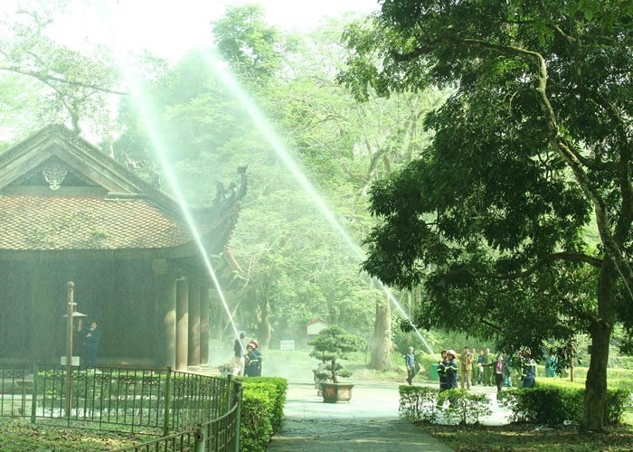 Cảnh báo nguy cơ cháy nổ các di tích mùa du lịch hè - ảnh 2
