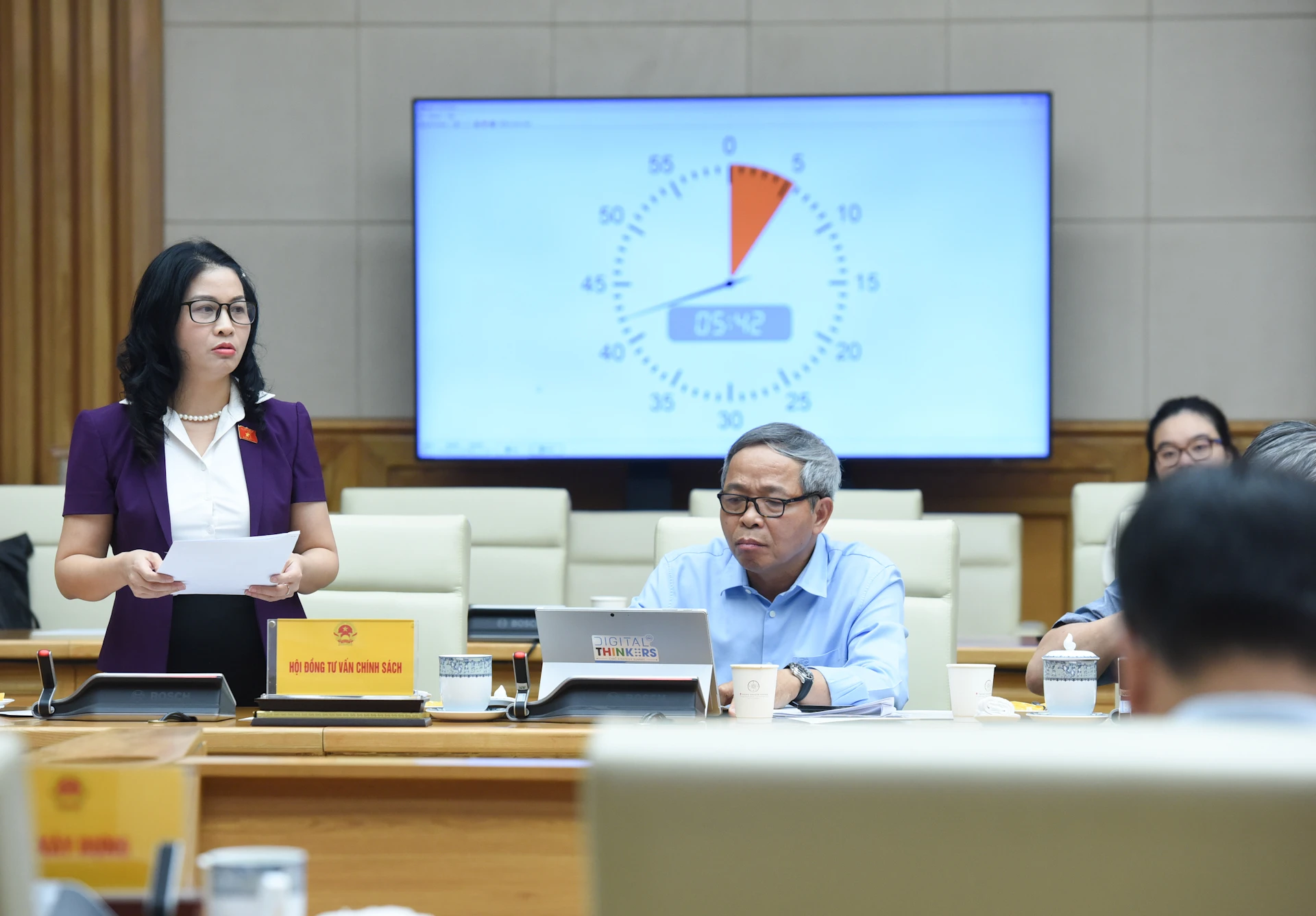 [Ảnh] Thủ tướng Phạm Minh Chính họp với Hội đồng Tư vấn chính sách về phát triển kinh tế tư nhân ảnh 9