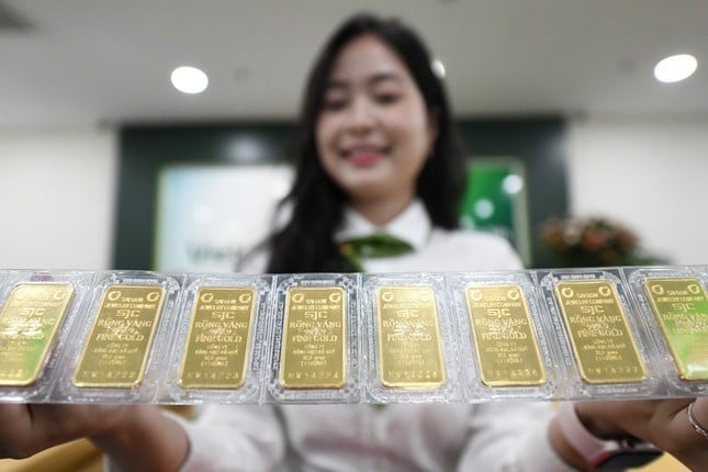 Giá vàng hôm nay (chiều 8-5): Vàng SJC đảo chiều, tăng từ 500.000 đồng đến 1 triệu đồng/lượng. Ảnh: vietnamnet.vn