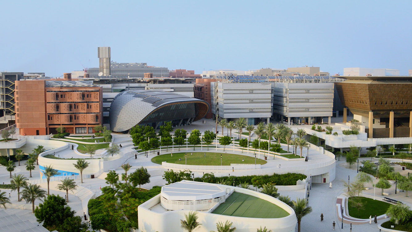 du-lich-abu-dhabi-8.png