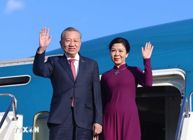 Tổng thống Kazakhstan ra sân bay đón Tổng Bí thư Tô Lâm - Ảnh 1.