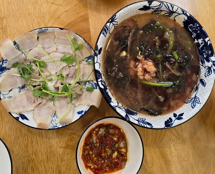 Mệ Chơn - Ảnh 1.