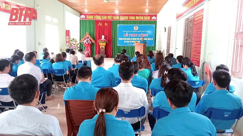 សហព័ន្ធការងារស្រុក Nhu Xuan រៀបចំសកម្មភាពជាច្រើនក្នុងខែកម្មករ